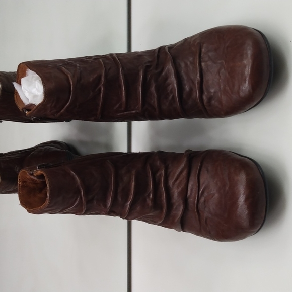 GENTLE SOULS OSANNA BROWN SLOUCHY LEATHER BOOTIES NWOT - Picture 2 of 7